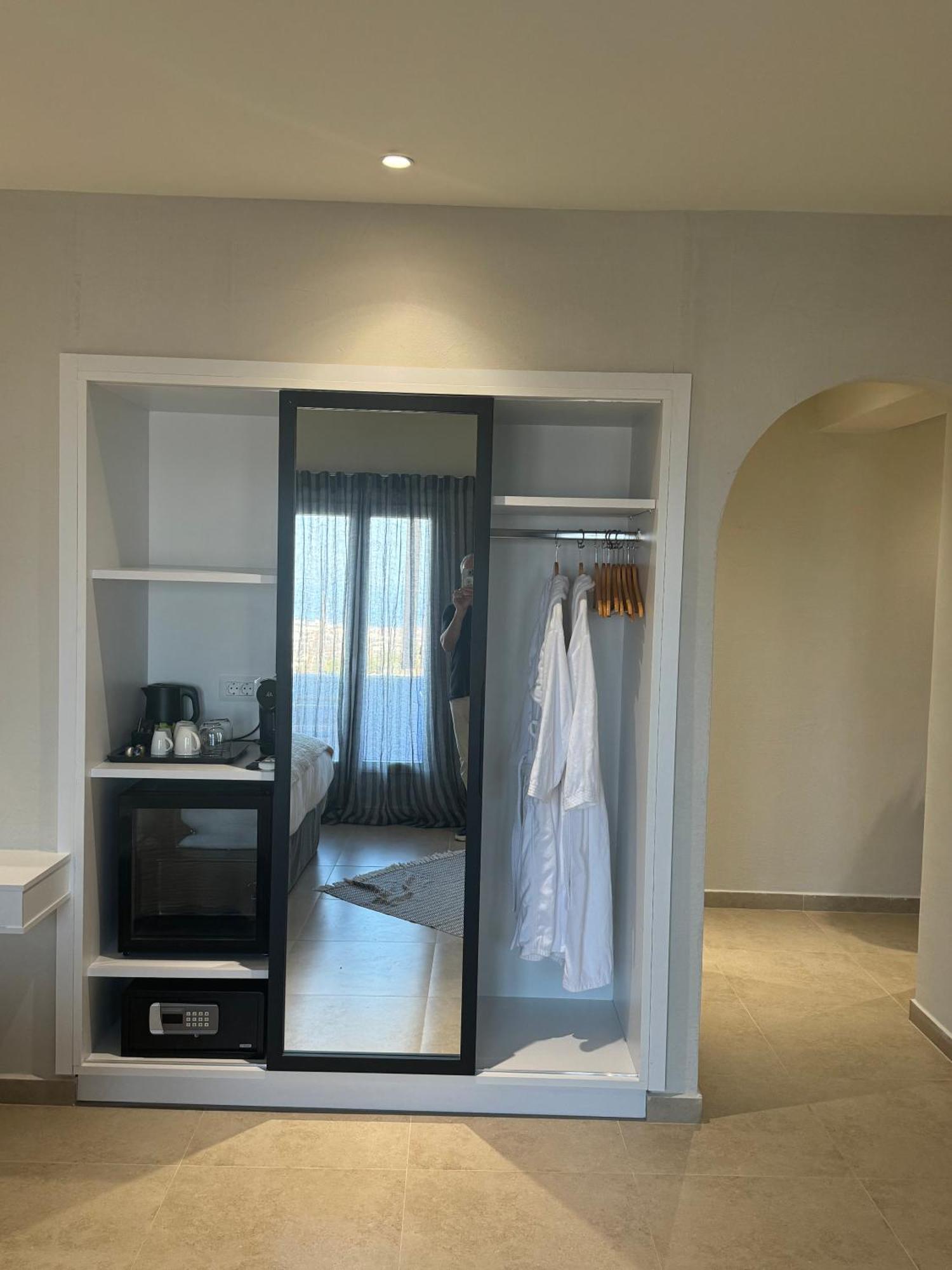 The Noverian Bios Santorini Boutique Hotel Firá Kamer foto
