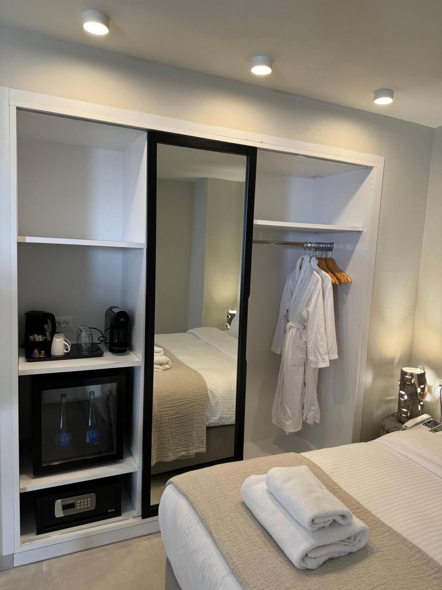 The Noverian Bios Santorini Boutique Hotel Firá Kamer foto